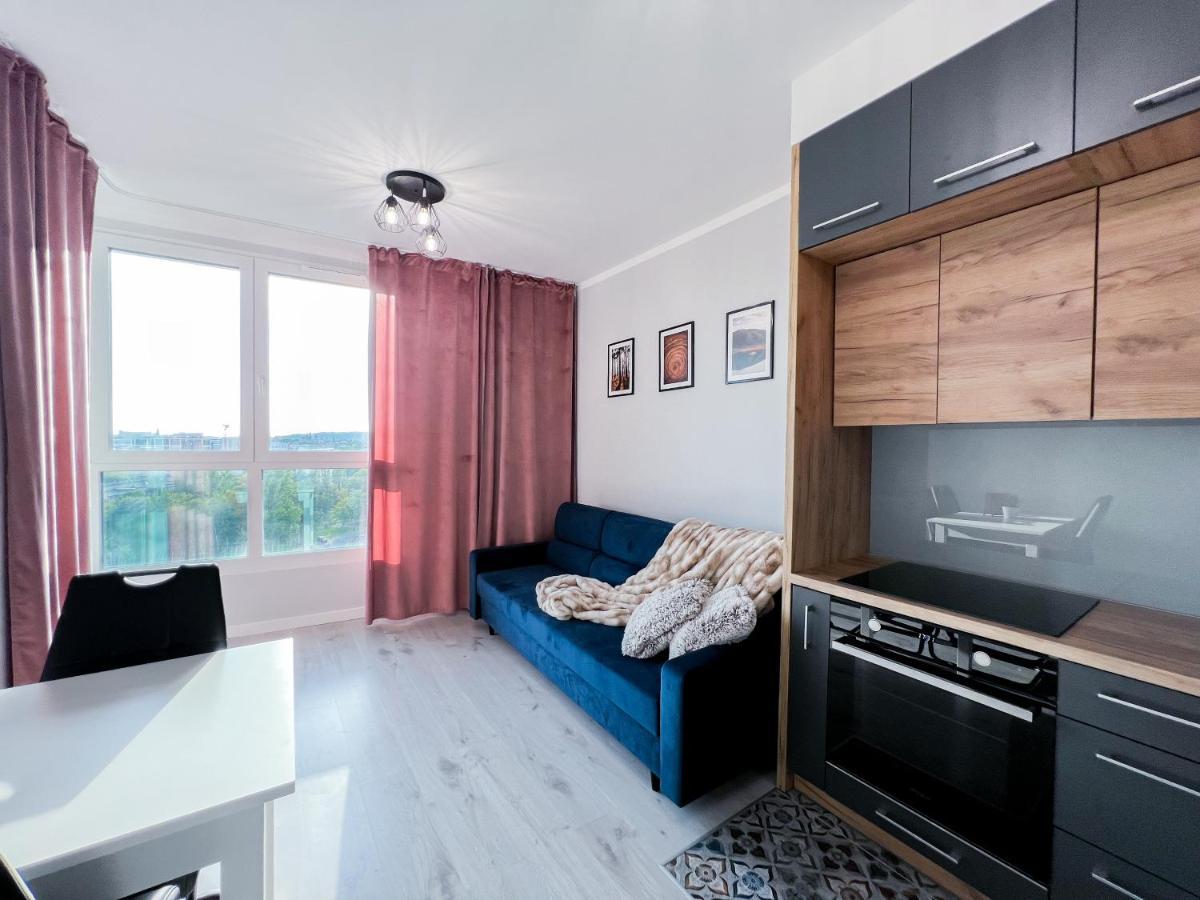 크라쿠프 12 Floor Mogilska Tower 아파트 외부 사진