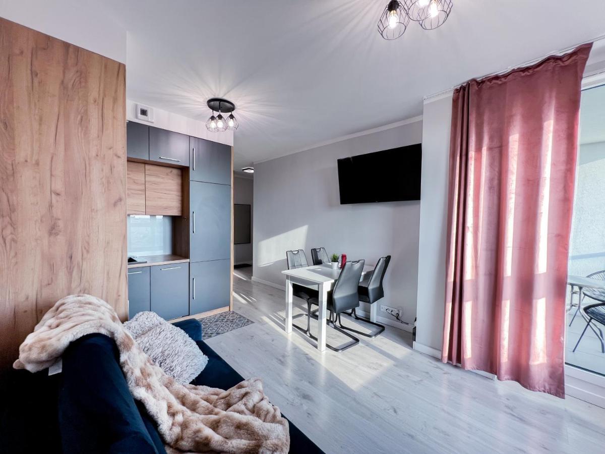크라쿠프 12 Floor Mogilska Tower 아파트 외부 사진