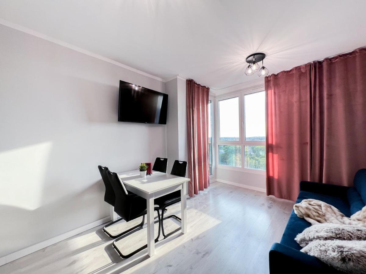 크라쿠프 12 Floor Mogilska Tower 아파트 외부 사진